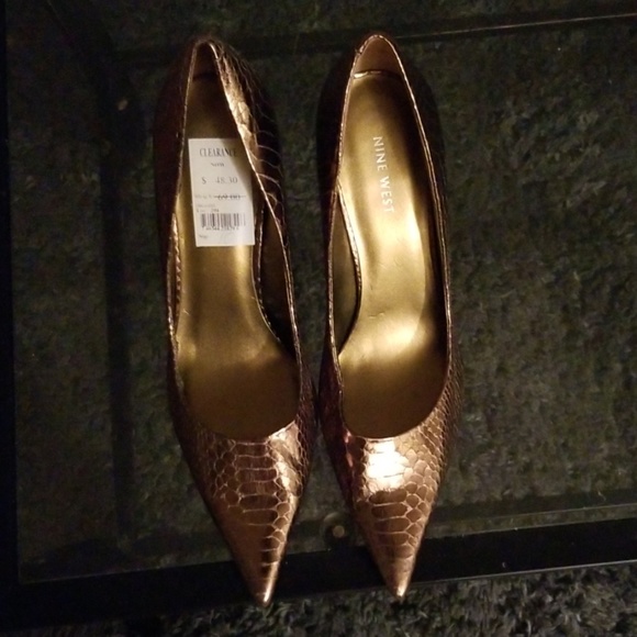 Shoes - Picture 1 of 1